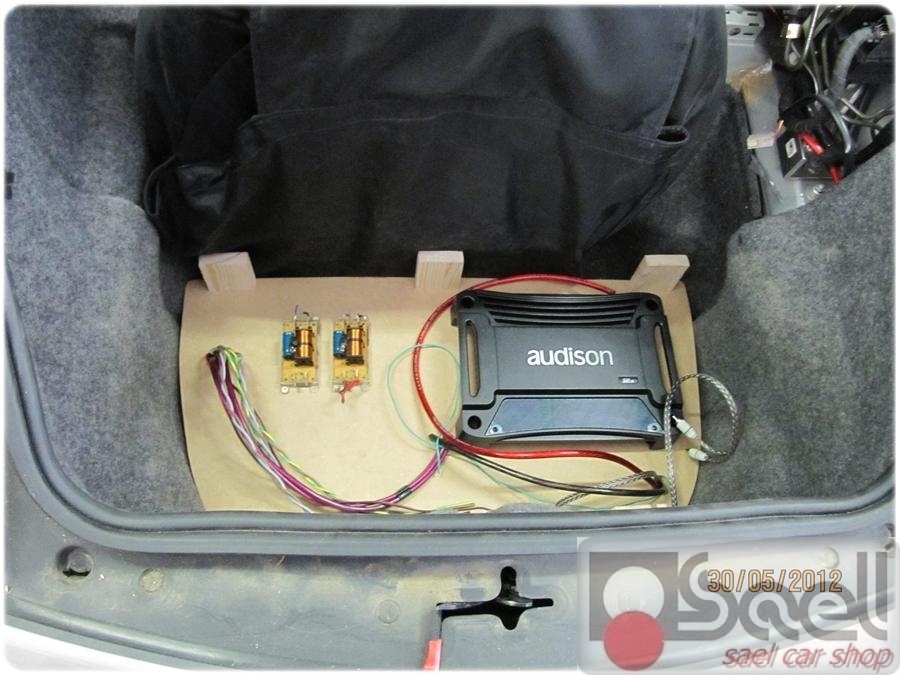 amplificatore audison porsche